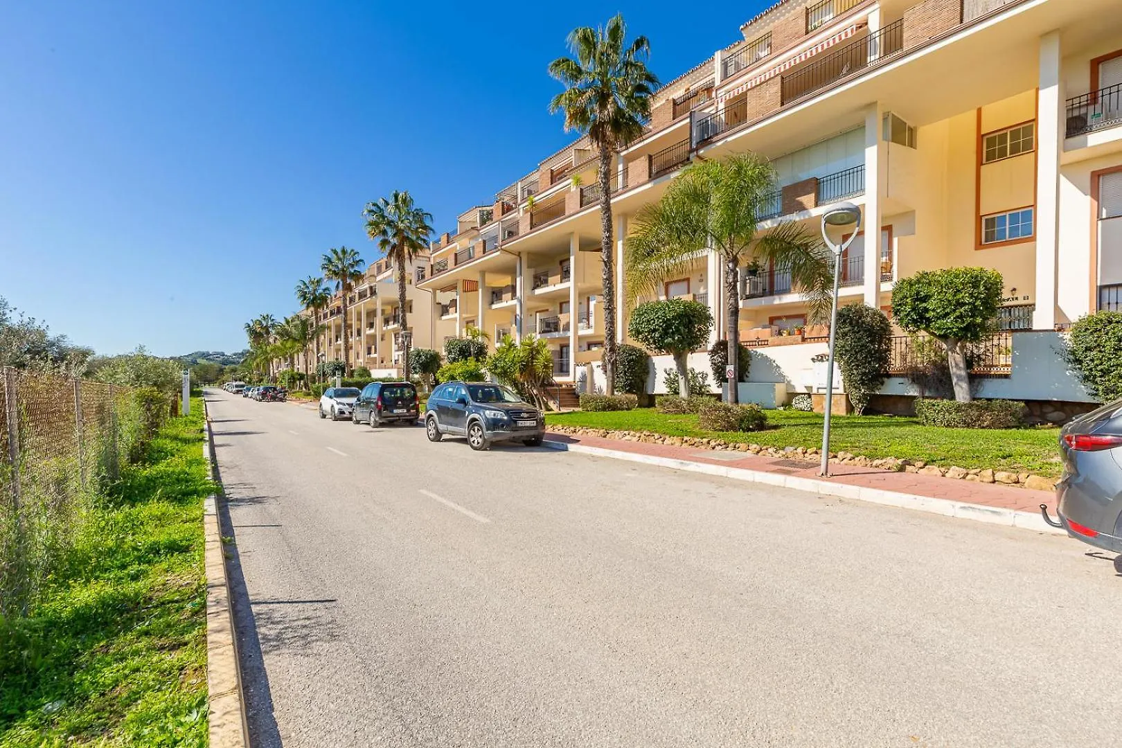 מיחאס Golf, Family & Beach Semi-Penthouse ספרד