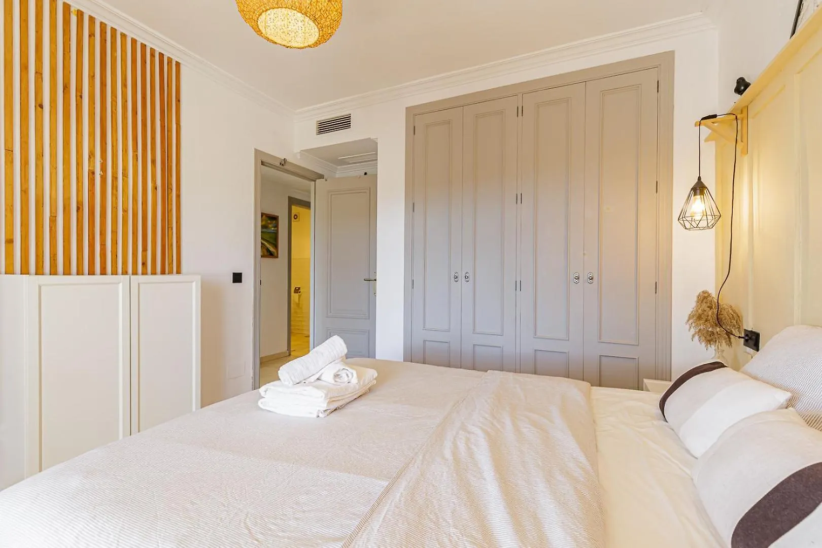 דירה מיחאס Golf, Family & Beach Semi-Penthouse